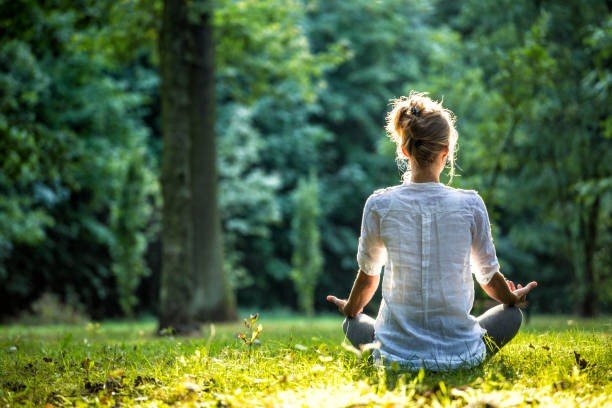 Meditation vs. Sleep Aids: A Natural Alternative